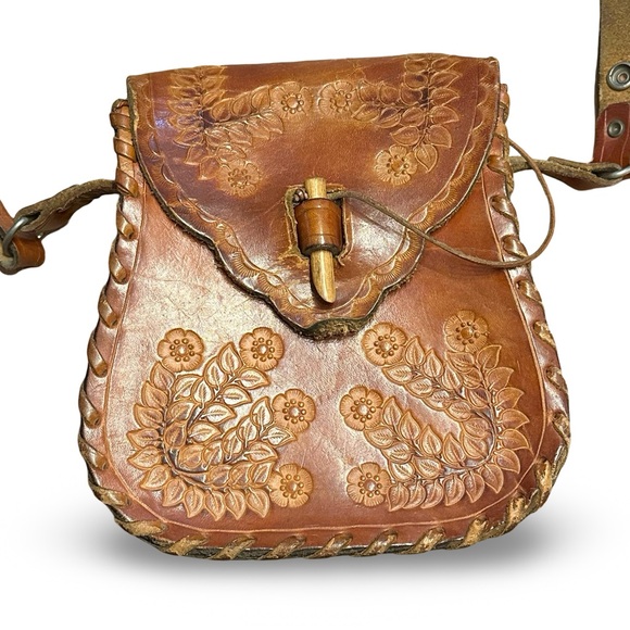 Vintage Tooled Leather Boho Shoulder Bag - Picture 2 of 13